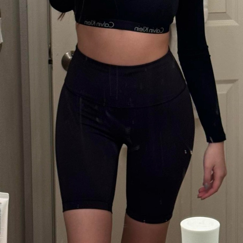 Lululemon Align Shorts 6” in Black